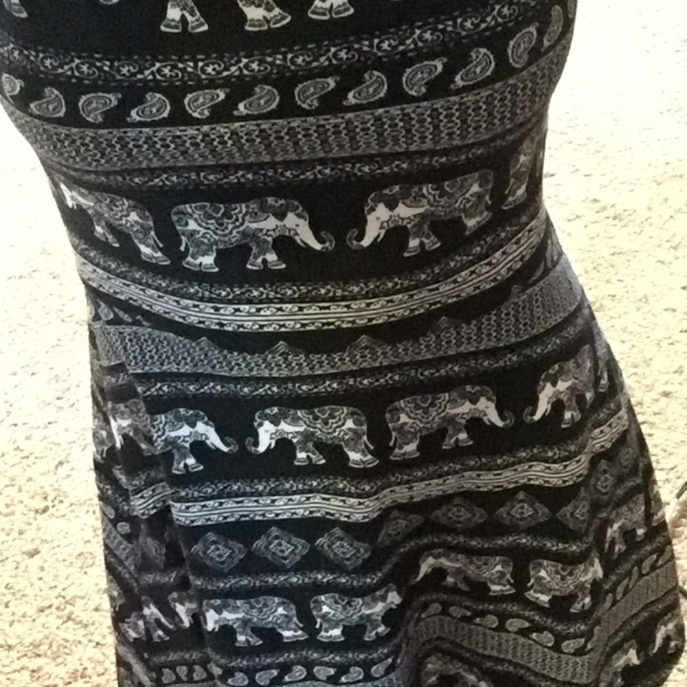 Forever 21 elephant dress. Size small